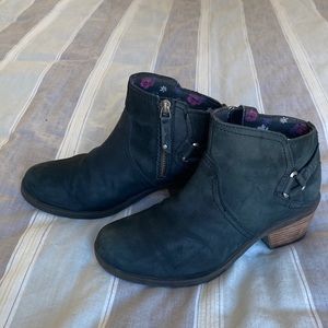 Soft Black Suede Leather Teva Ankle Boots